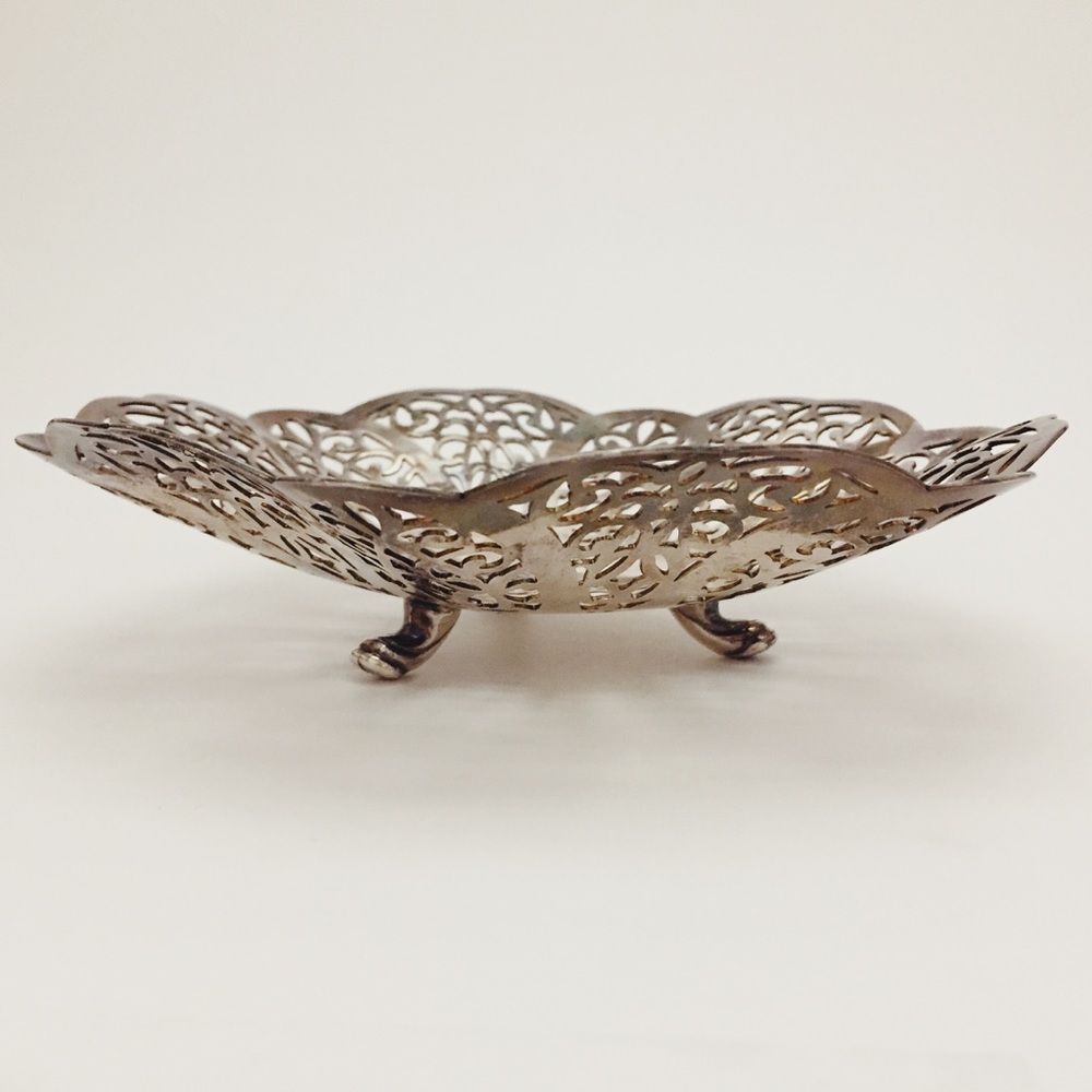 Silver filigree trinket dish